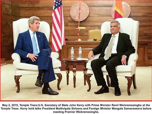 Ranil Wickremasinghe with John Kerry